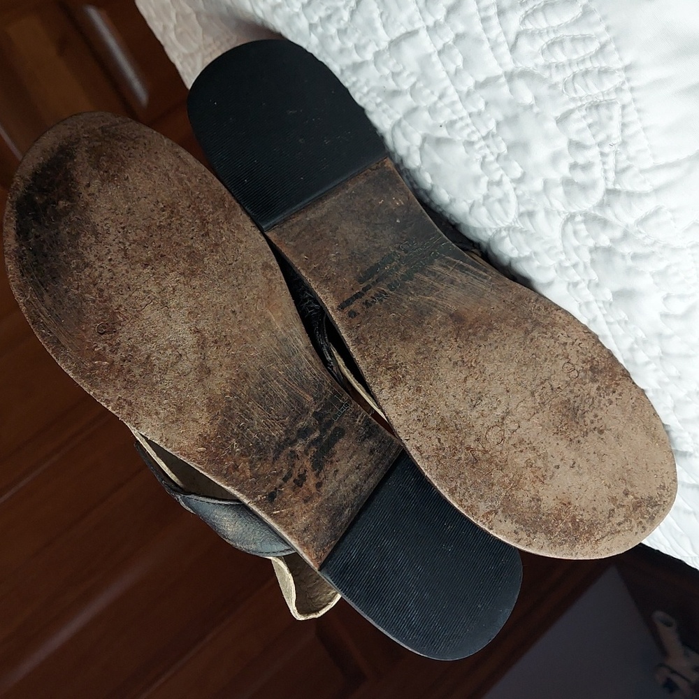 - Stetson Women's Black, Brown Studded Leather Thong Sandals, Western, Size 8.5 - Picture 11 of 13